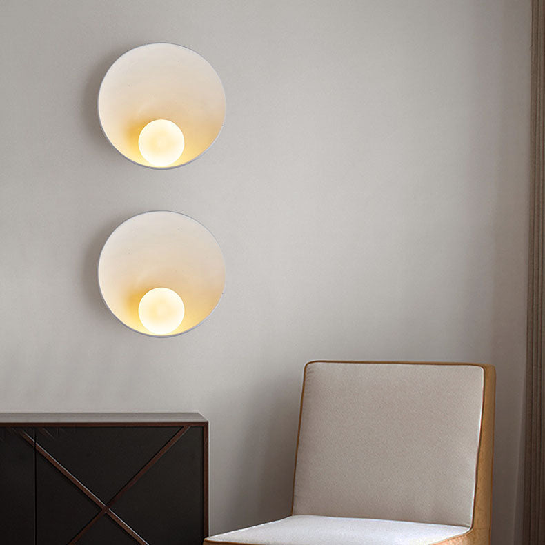 Modern Glass Round 1-Light Wall Sconce Lasson Living