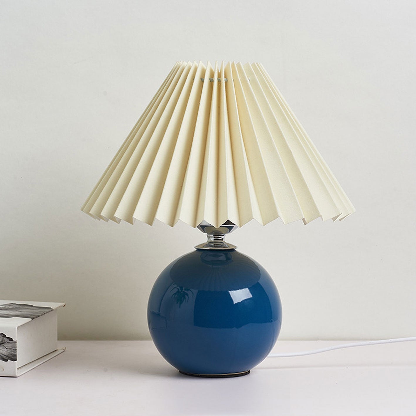 Nordic Ceramic Pleated Table Light | 1-Light Lasson Living
