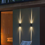 Modern Rectangular LED Outdoor Wall Sconce Light 1-light Ip65 Lasson Living