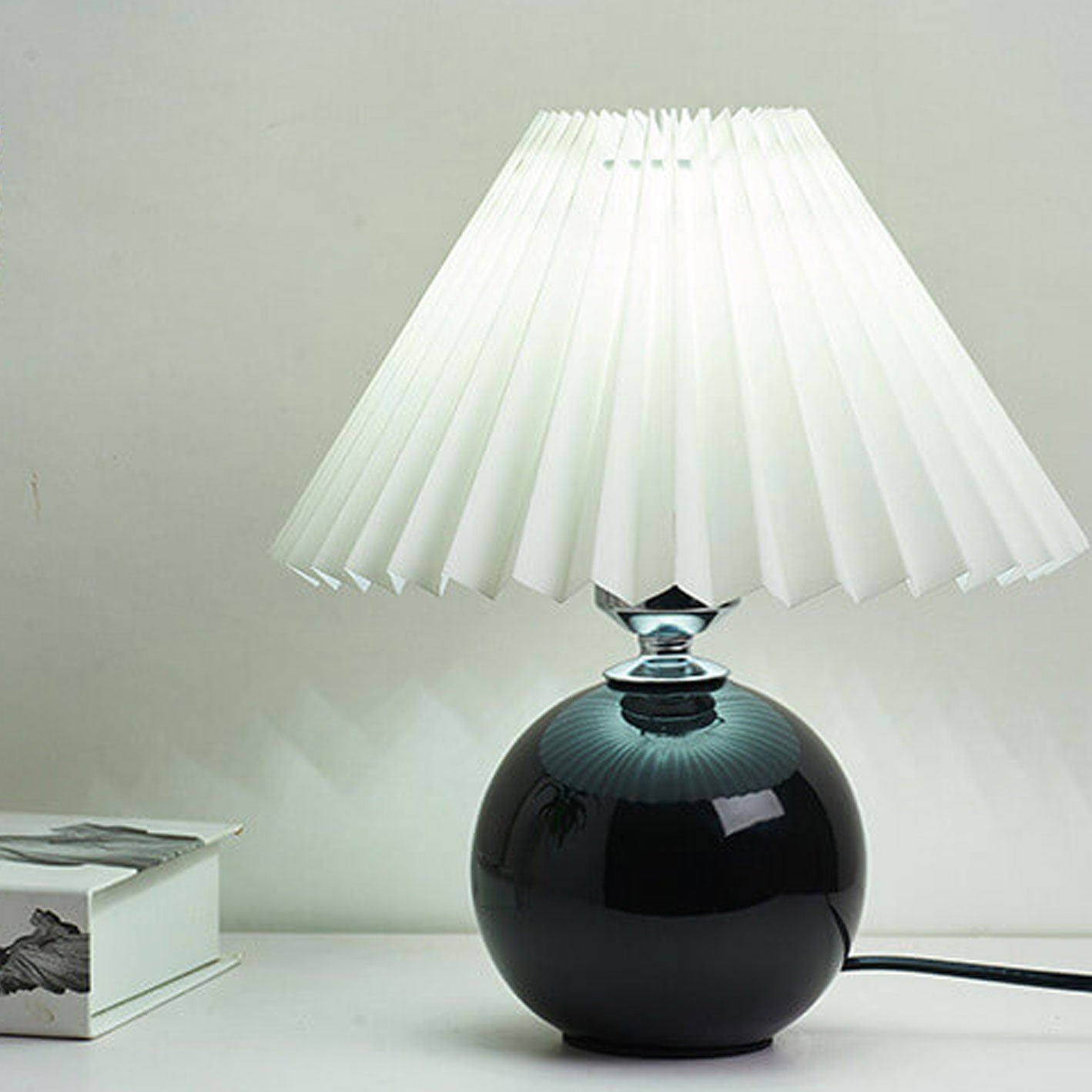 Nordic Ceramic Pleated Table Light | 1-Light Lasson Living