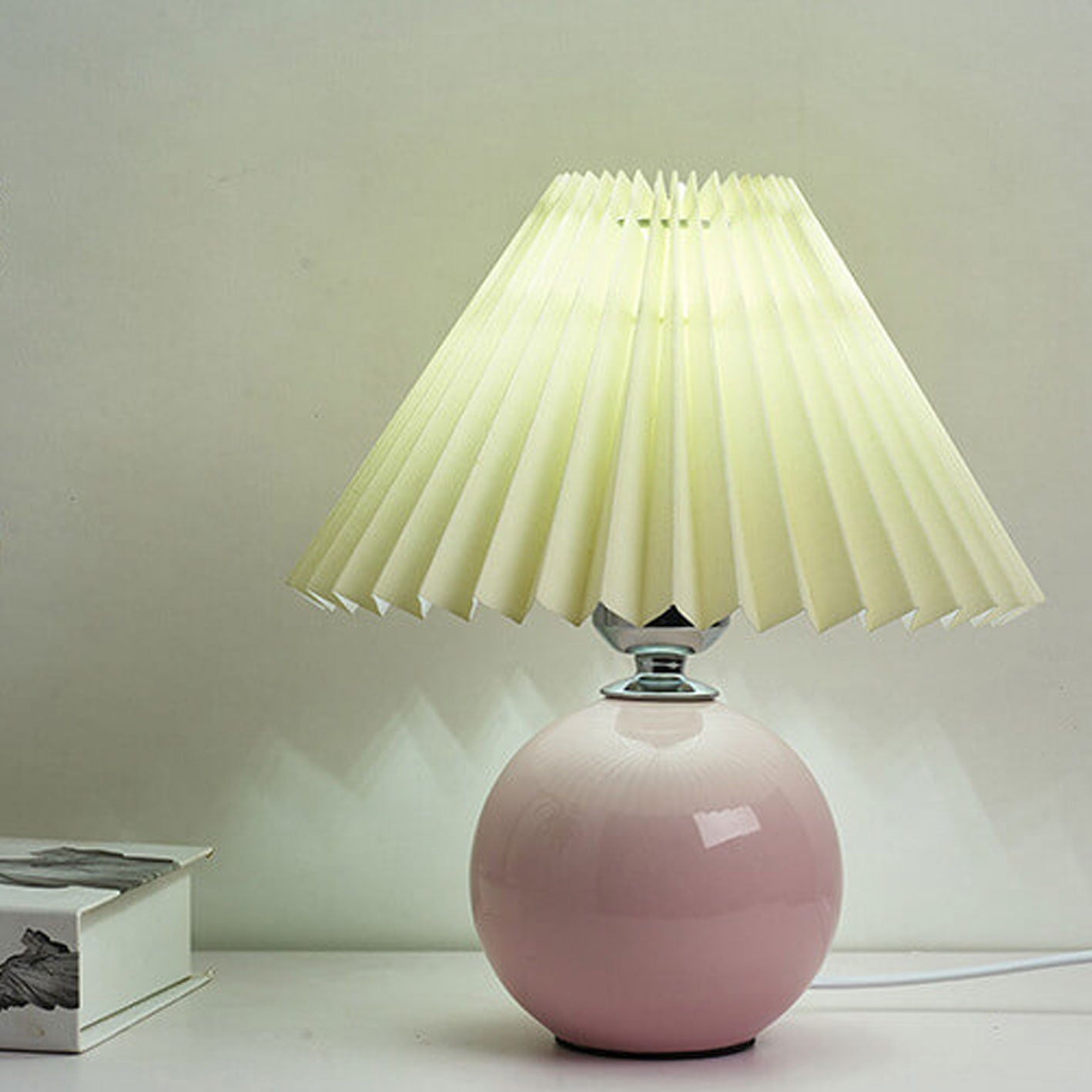 Nordic Ceramic Pleated Table Light | 1-Light Lasson Living
