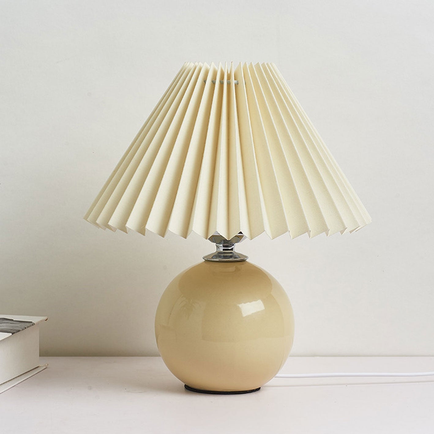Nordic Ceramic Pleated Table Light | 1-Light Lasson Living