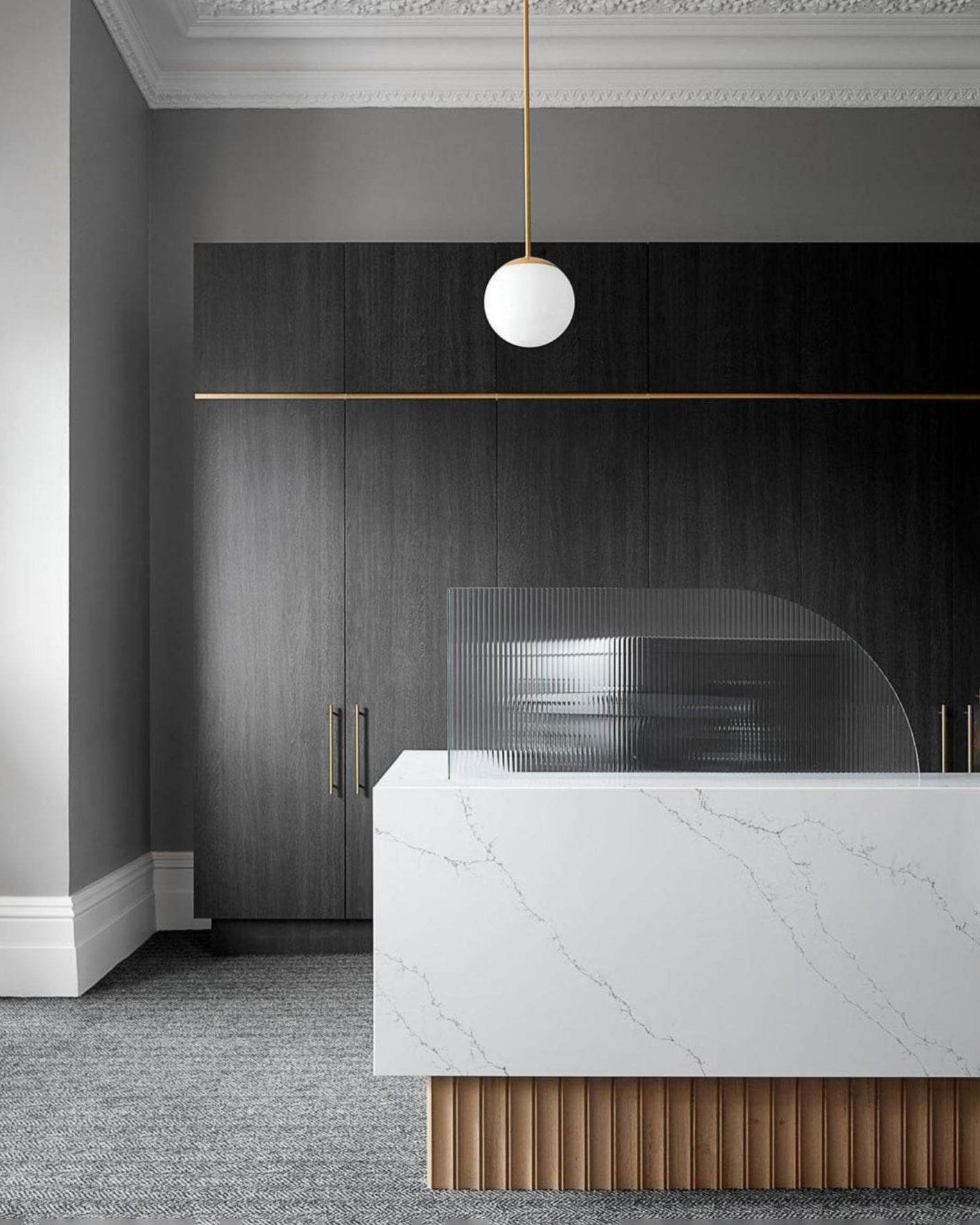 Minimalist Brass Globe Glass Pendant 1-Light Lasson Living