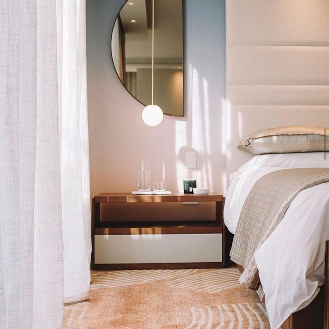 Minimalist Brass Globe Glass Pendant 1-Light Lasson Living