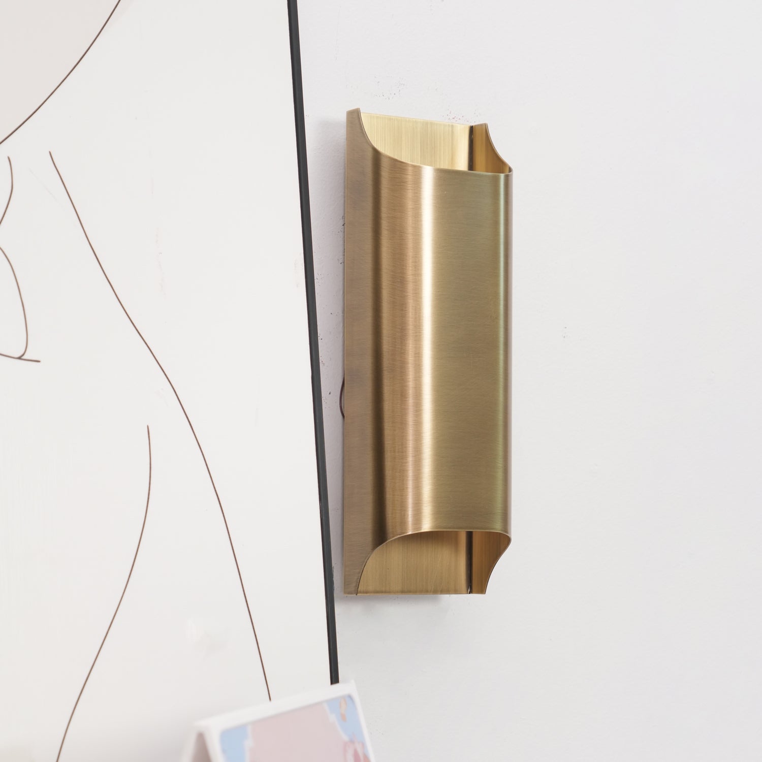 Modern Curved Brass LED Wall Sconce 1-Light Lasson Living