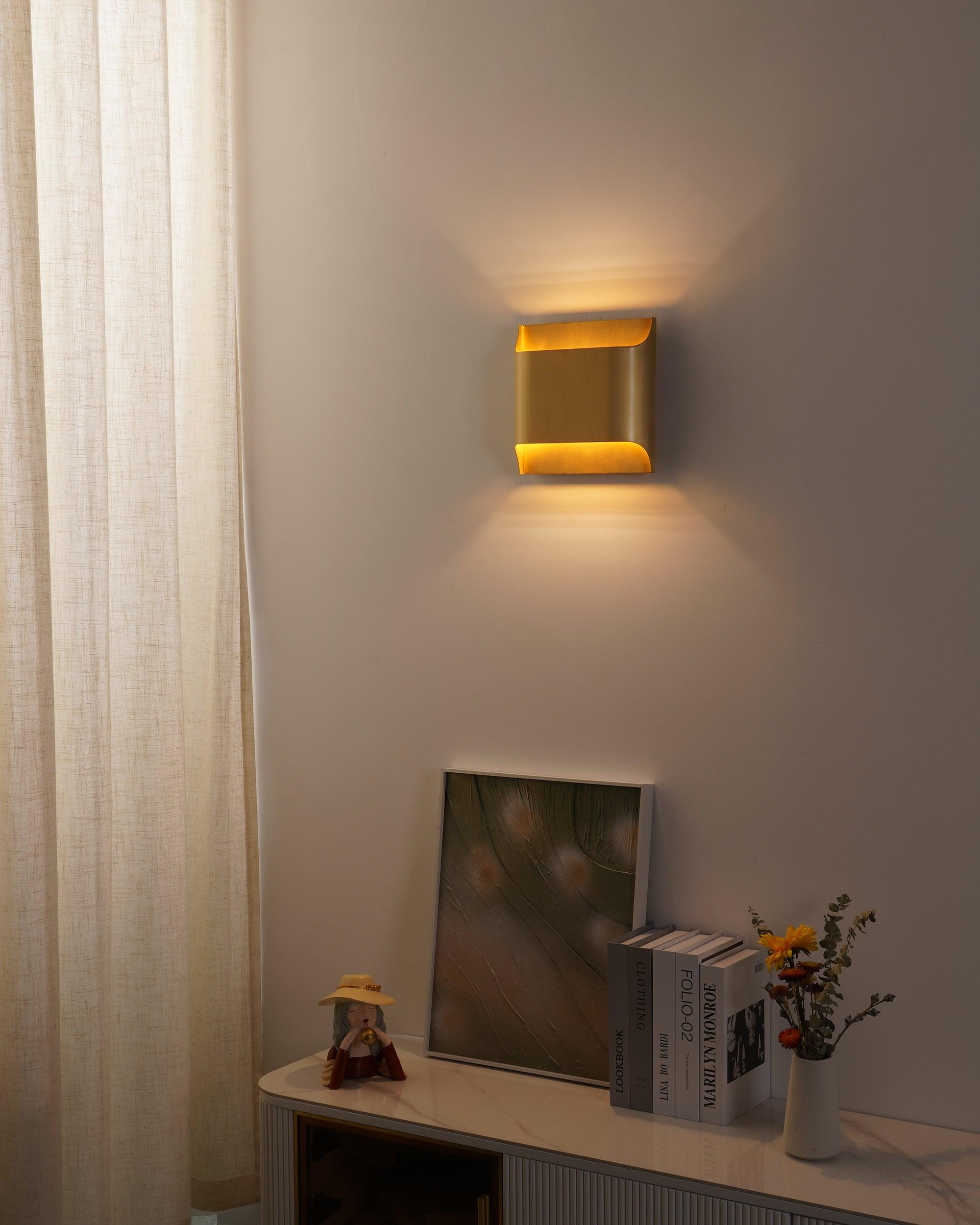 Modern Curved Brass LED Wall Sconce 1-Light Lasson Living