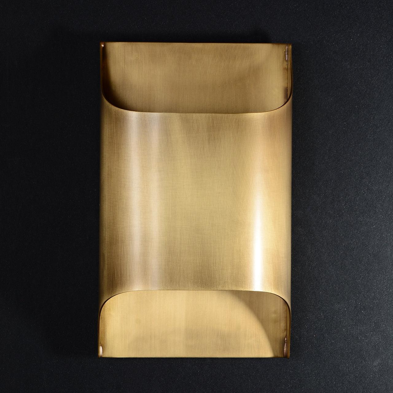 Modern Curved Brass LED Wall Sconce 1-Light Lasson Living