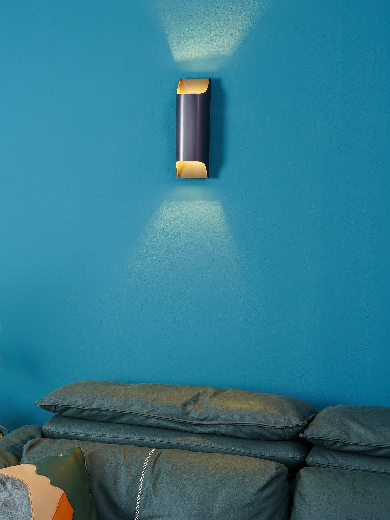 Modern Curved Brass LED Wall Sconce 1-Light Lasson Living