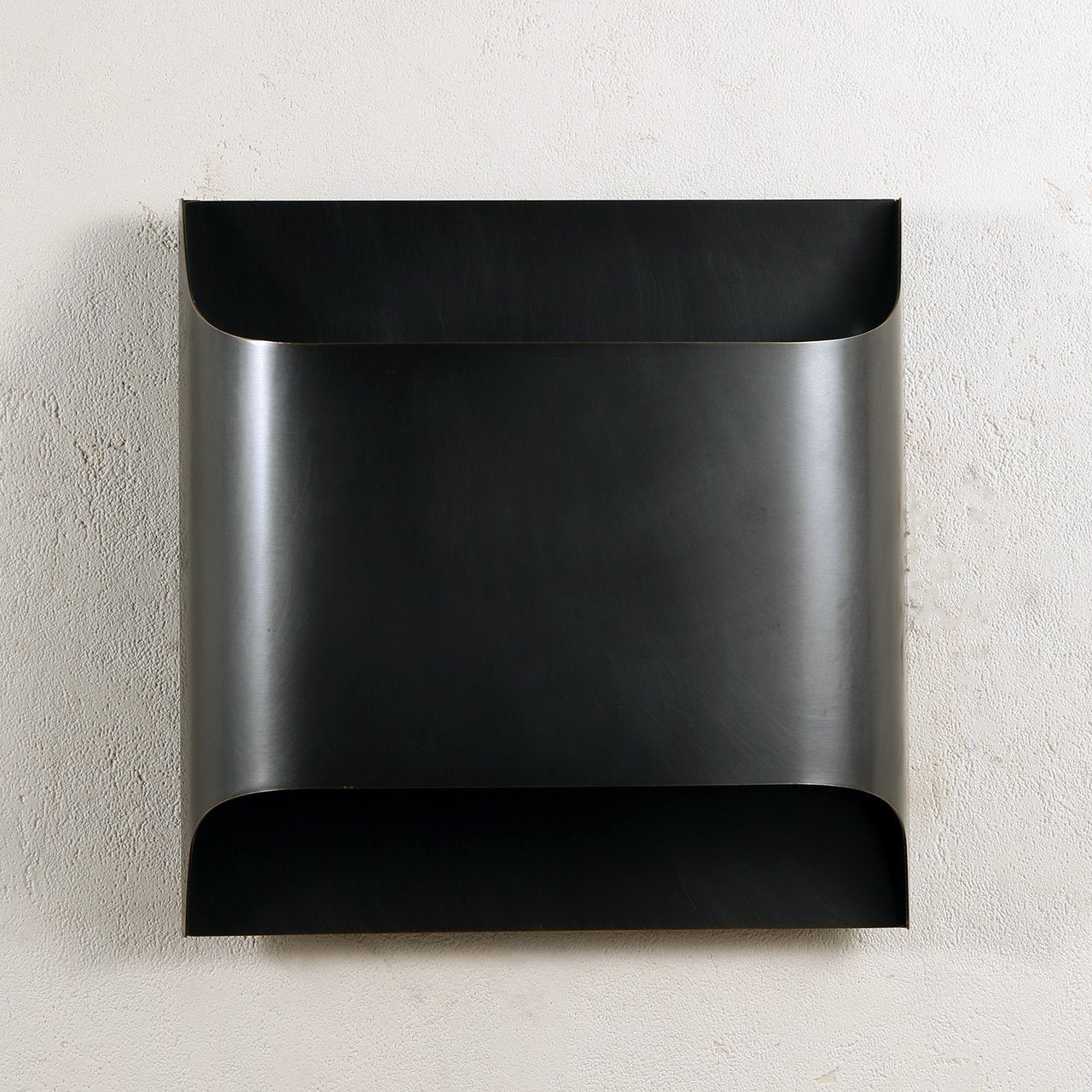 Modern Curved Brass LED Wall Sconce 1-Light Lasson Living