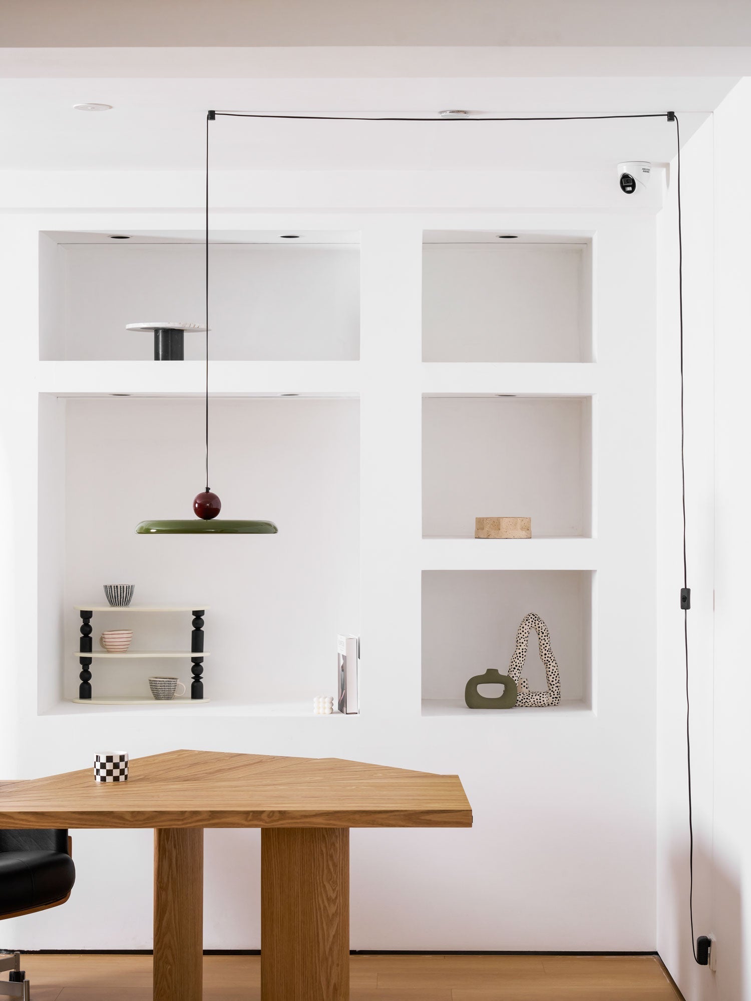 Modern Disc LED Plug-in Pendant Light 1-Light Lasson Living
