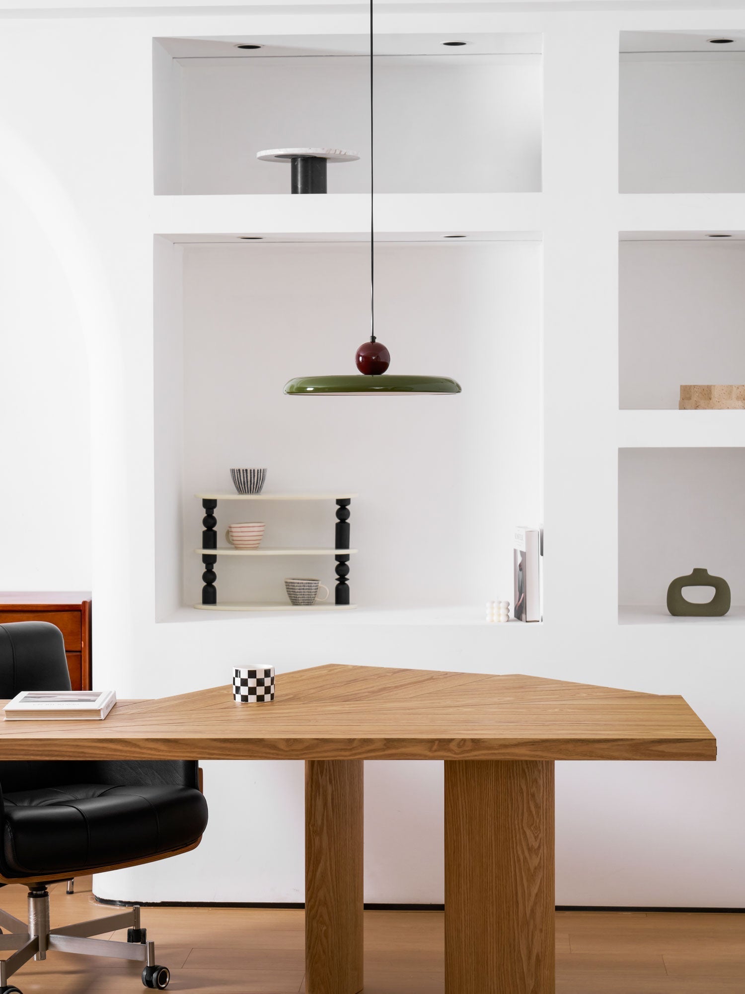 Modern Disc LED Plug-in Pendant Light 1-Light Lasson Living