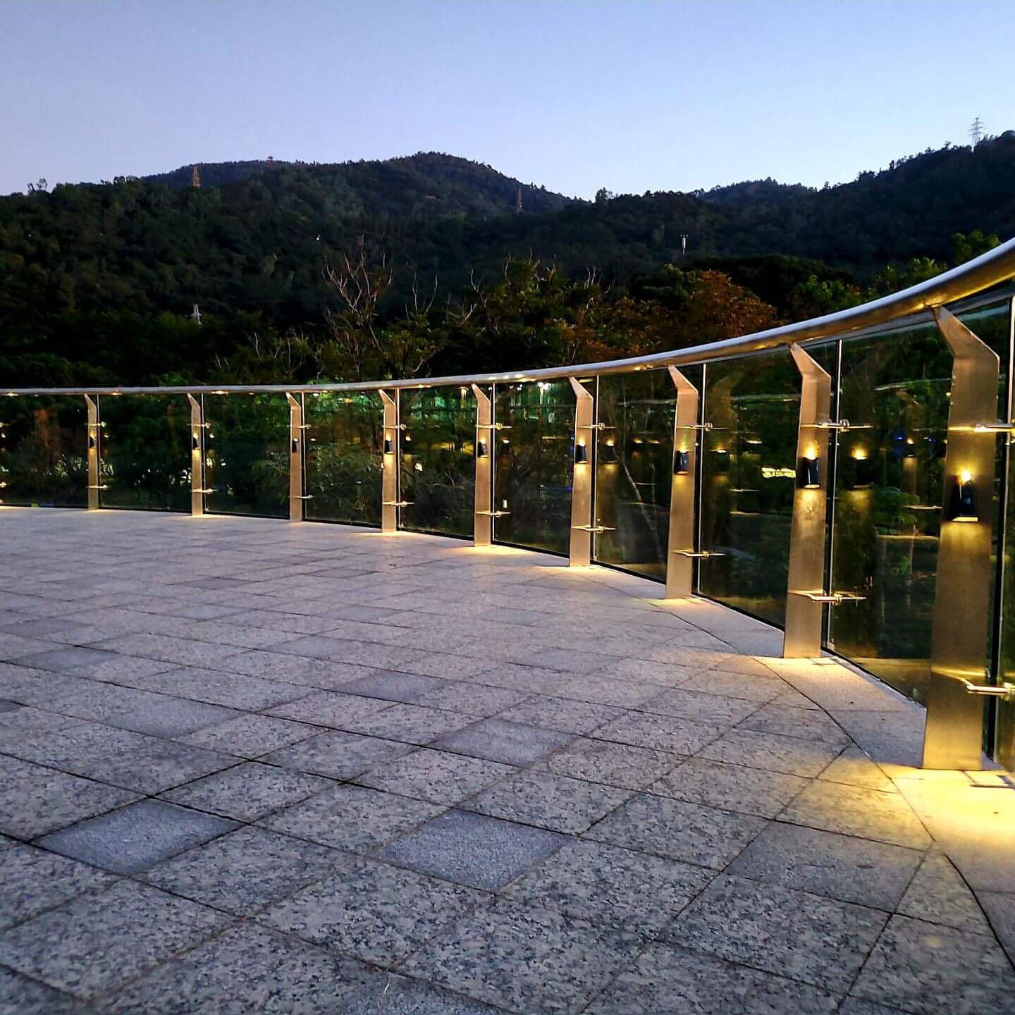 Modern LED Trapezoid Solar Wall Sconce 1-Light Lasson Living