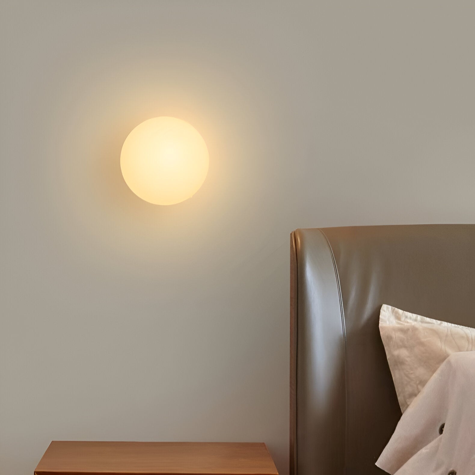 Minimalist Round Glass Wall Sconce LED 1-Light Lasson Living