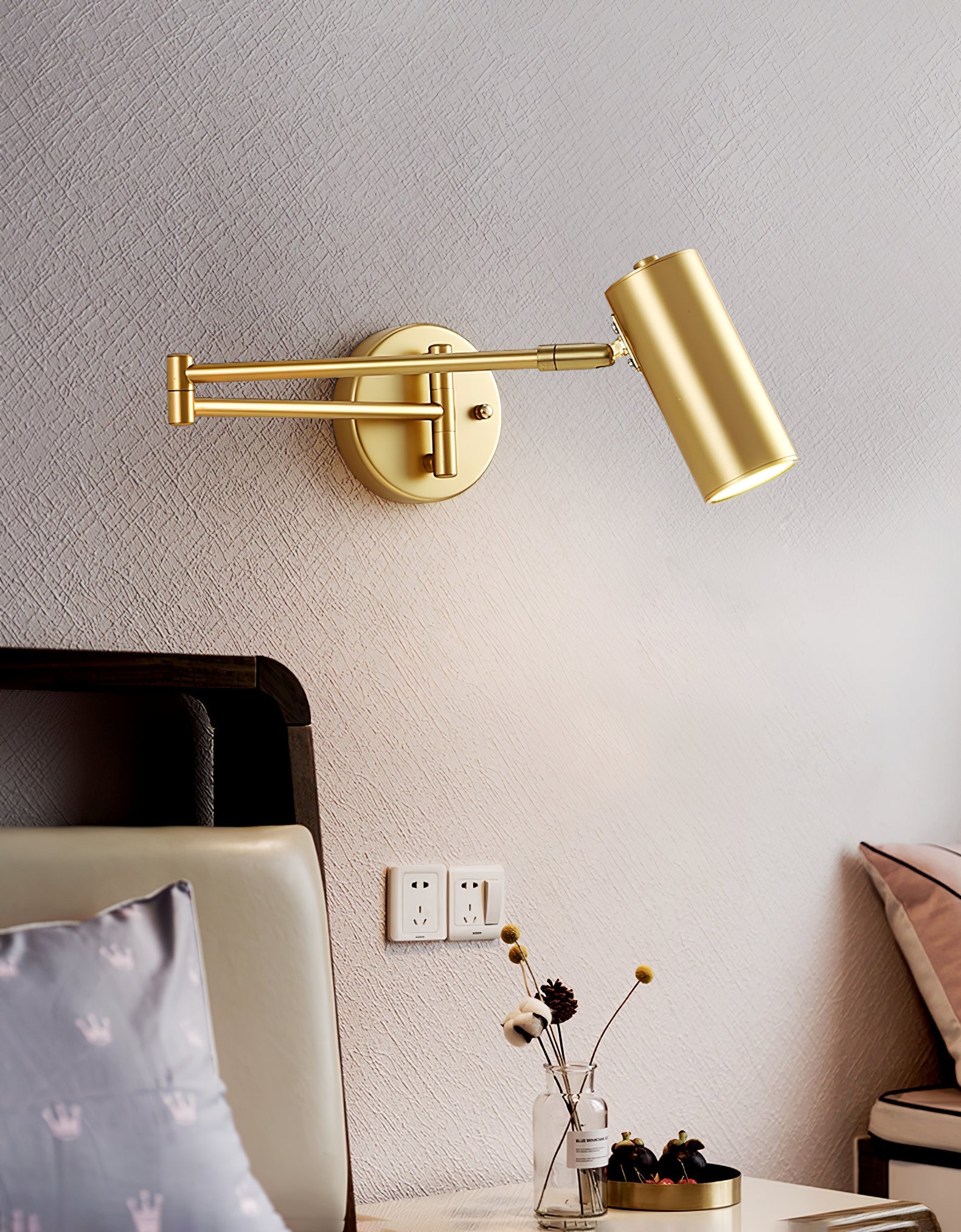 Modern Adjustable Swing Arm LED Wall Sconce 1-Light Lasson Living