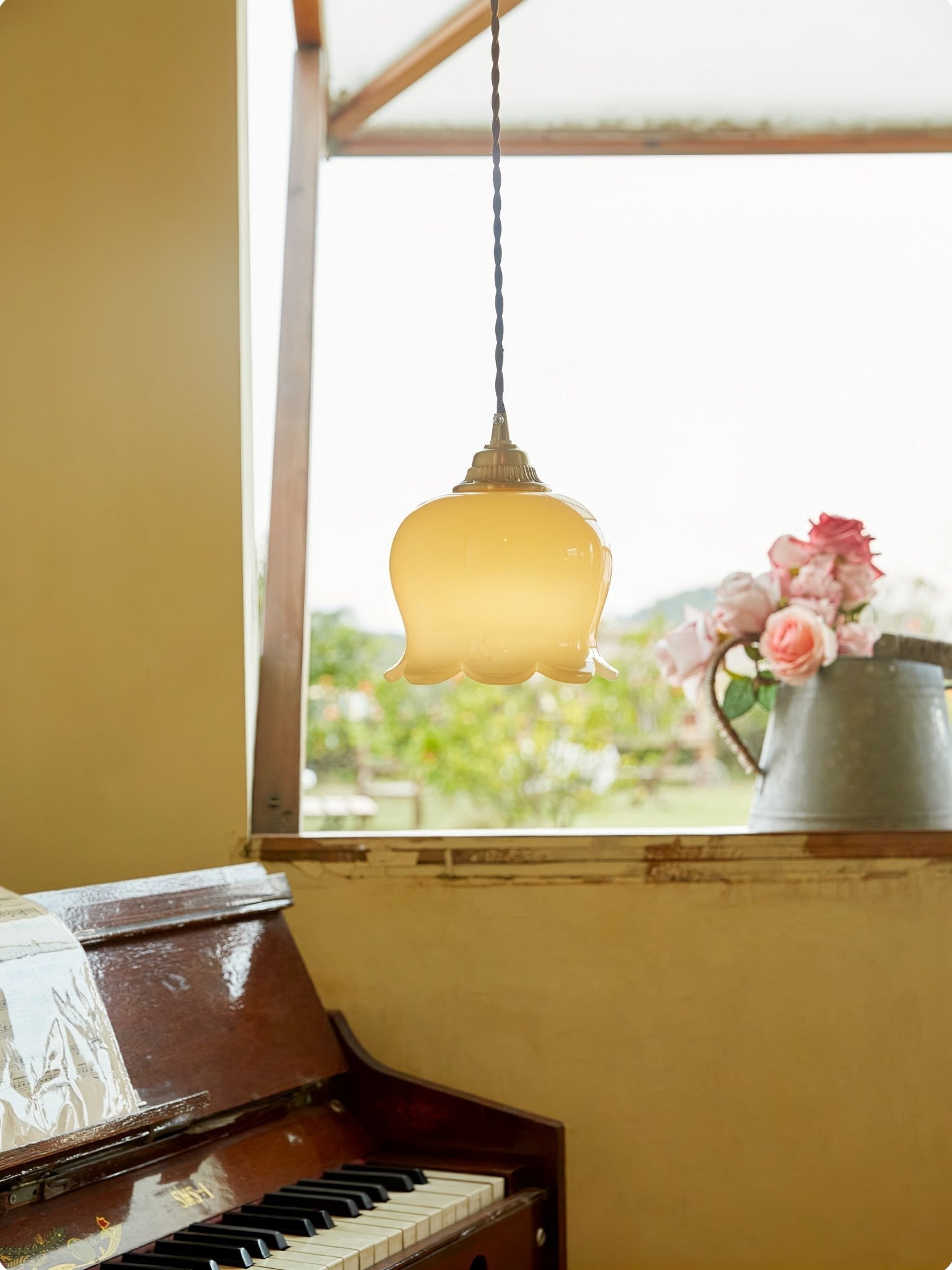 Vintage Brass Petal Glass Pendant Light 1-Light Lasson Living