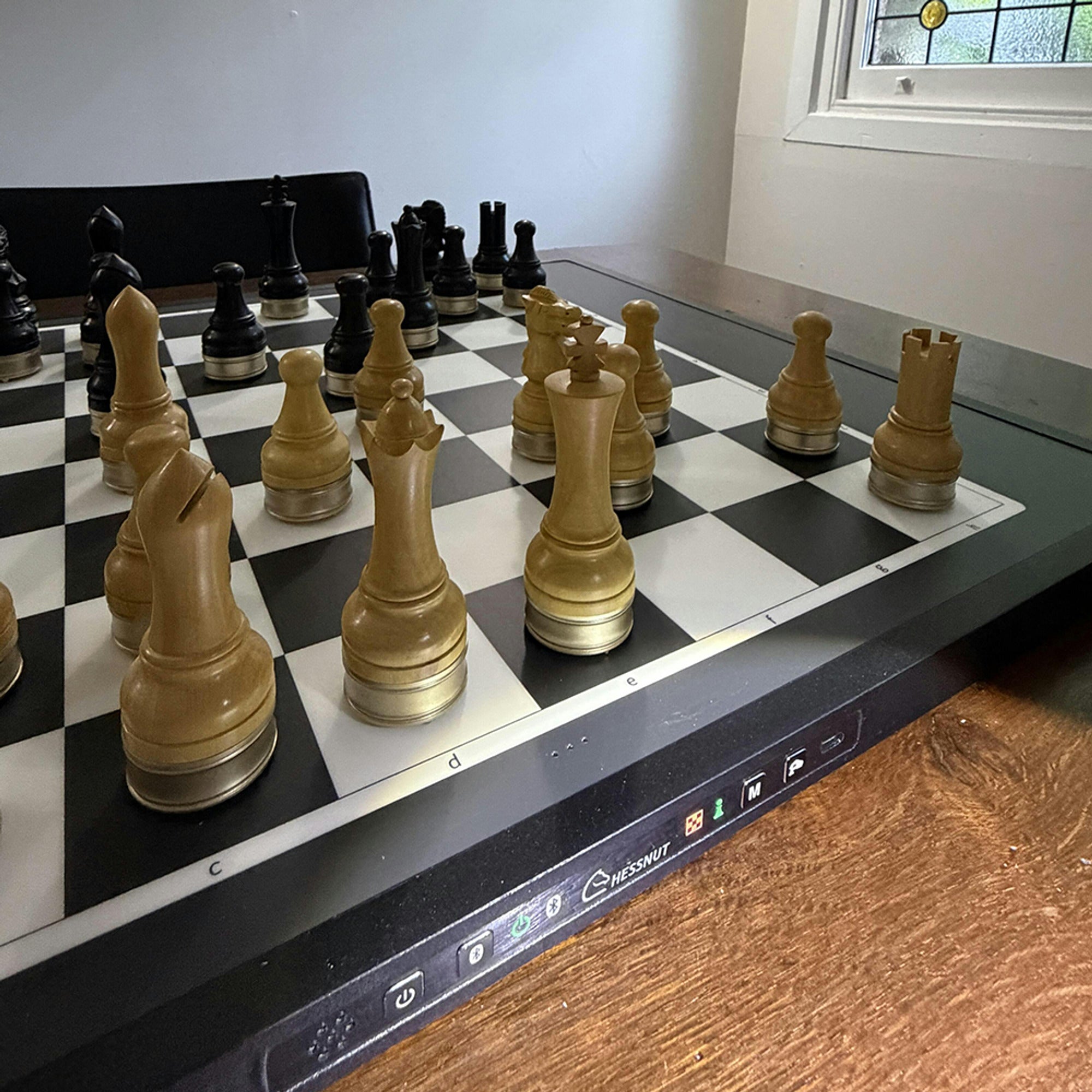 Advanced Robotic Chessboard With Wooden Pieces For Automated Solo Practice And Online Play - Image 6