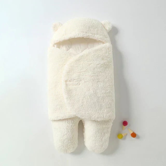 Baby Swaddle With Soft Fleece For A Warm Winter Hug - Image 4