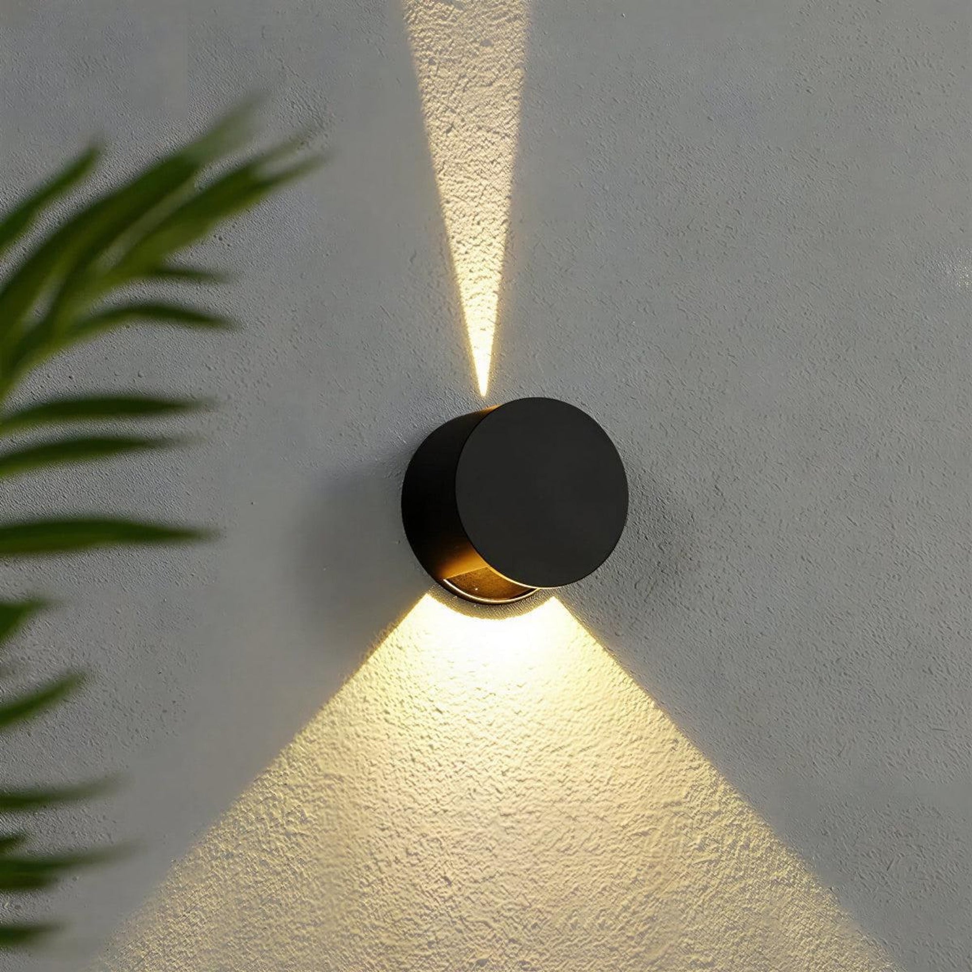 Circular Outdoor Wall Light With Dual-beam Illumination For Porch And Garden Enhances Ambiance While Improving Visibility - Image 1