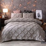 Duvet Cover Set Quilted Pinched Pleat Design Matching Pillowcases - Image 4