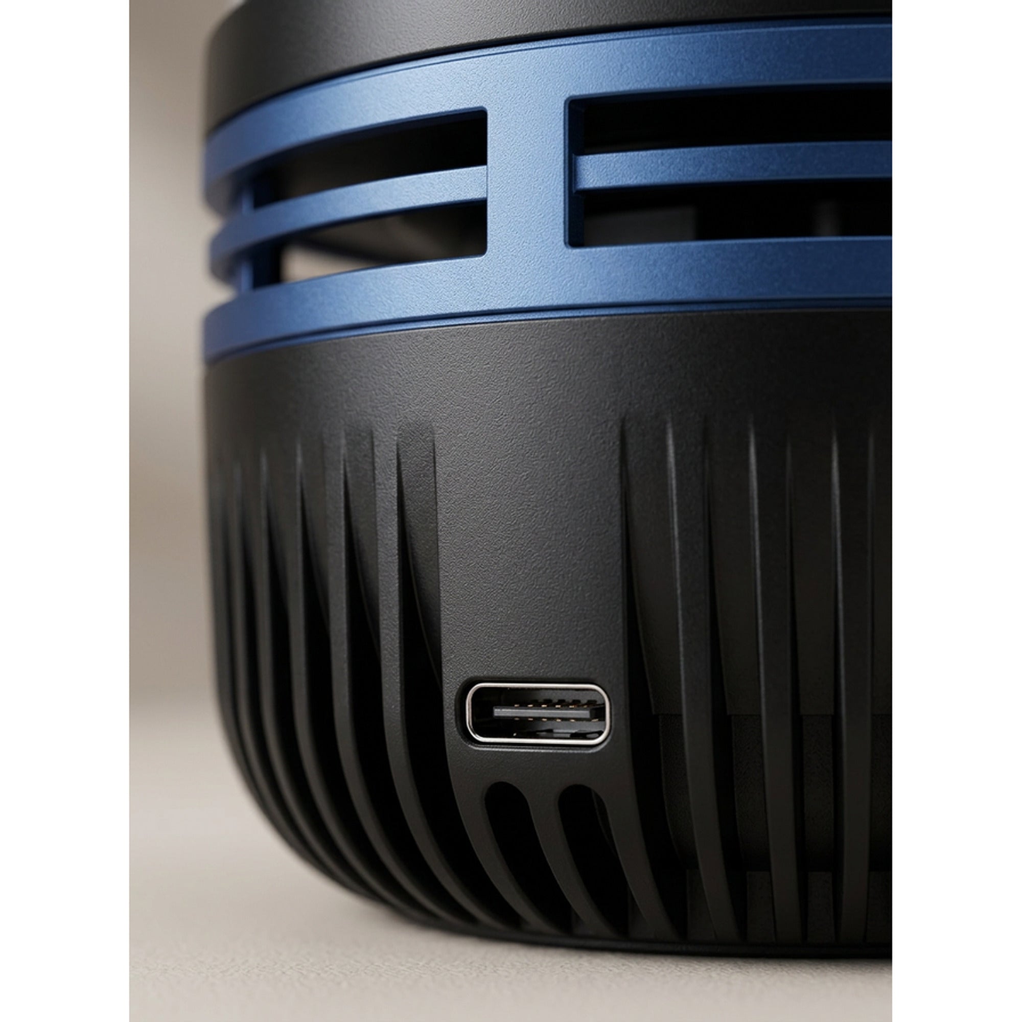 Dynamic Smart Galaxy Projector With 360 Degree Starry Effects - Image 3