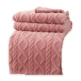 Fleece Blanket With Modern Geometric Pattern For Cosy Comfort - Image 5