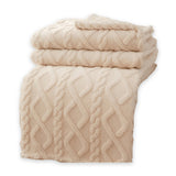 Fleece Blanket With Modern Geometric Pattern For Cosy Comfort - Image 8