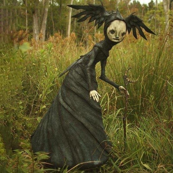 Gothic Halloween Decor Creepy Witch Sculpture Statue For Spooky Garden Porch - Image 1