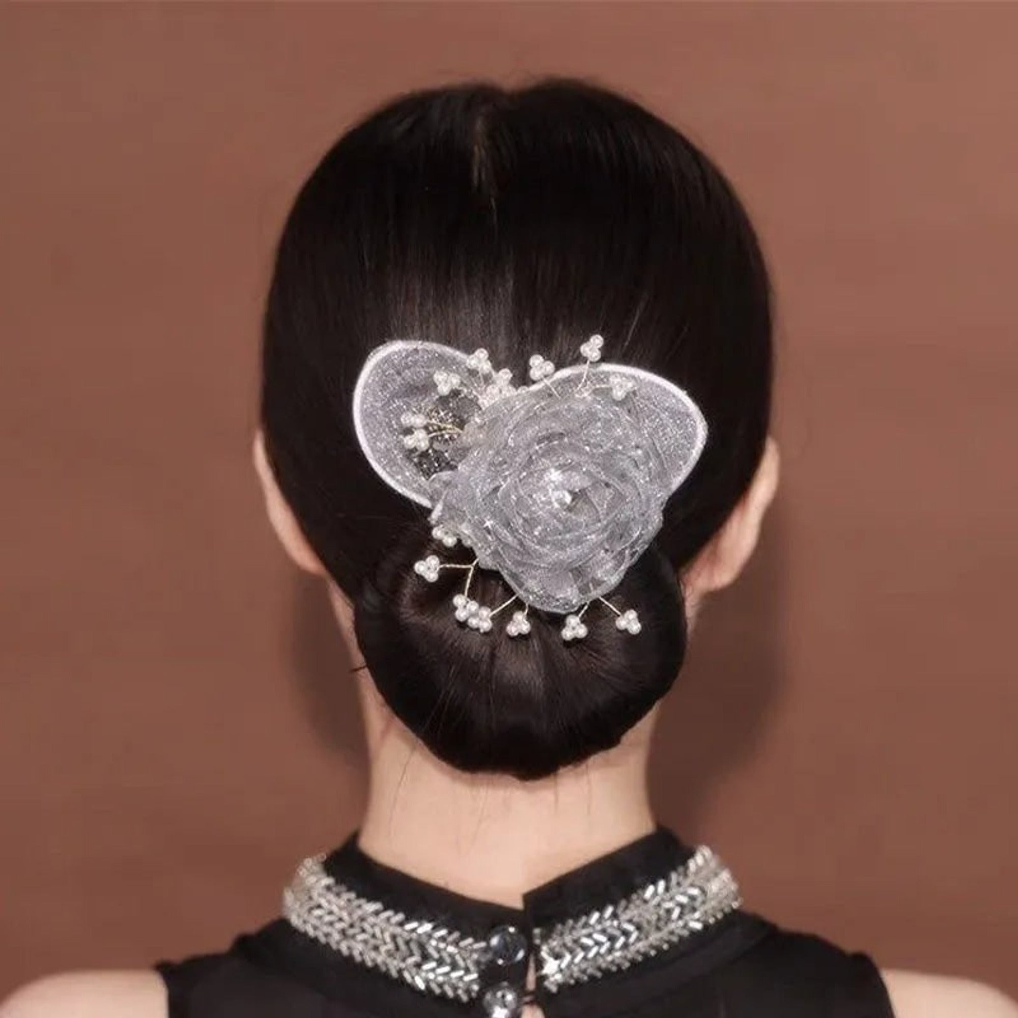 Hair Bun Maker For Effortless Secure All-Day Updos - Image 2