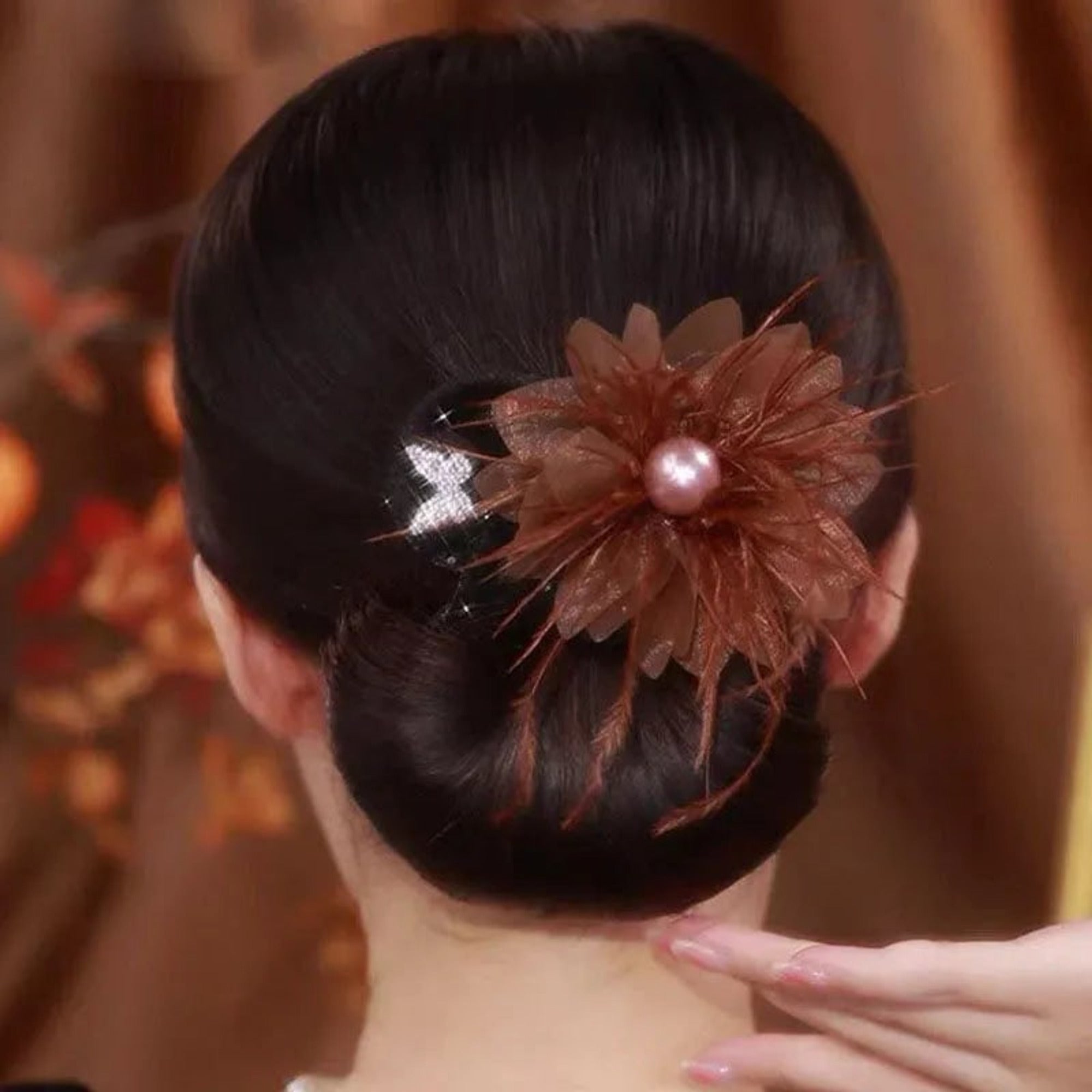 Hair Bun Maker For Effortless Secure All-Day Updos - Image 5