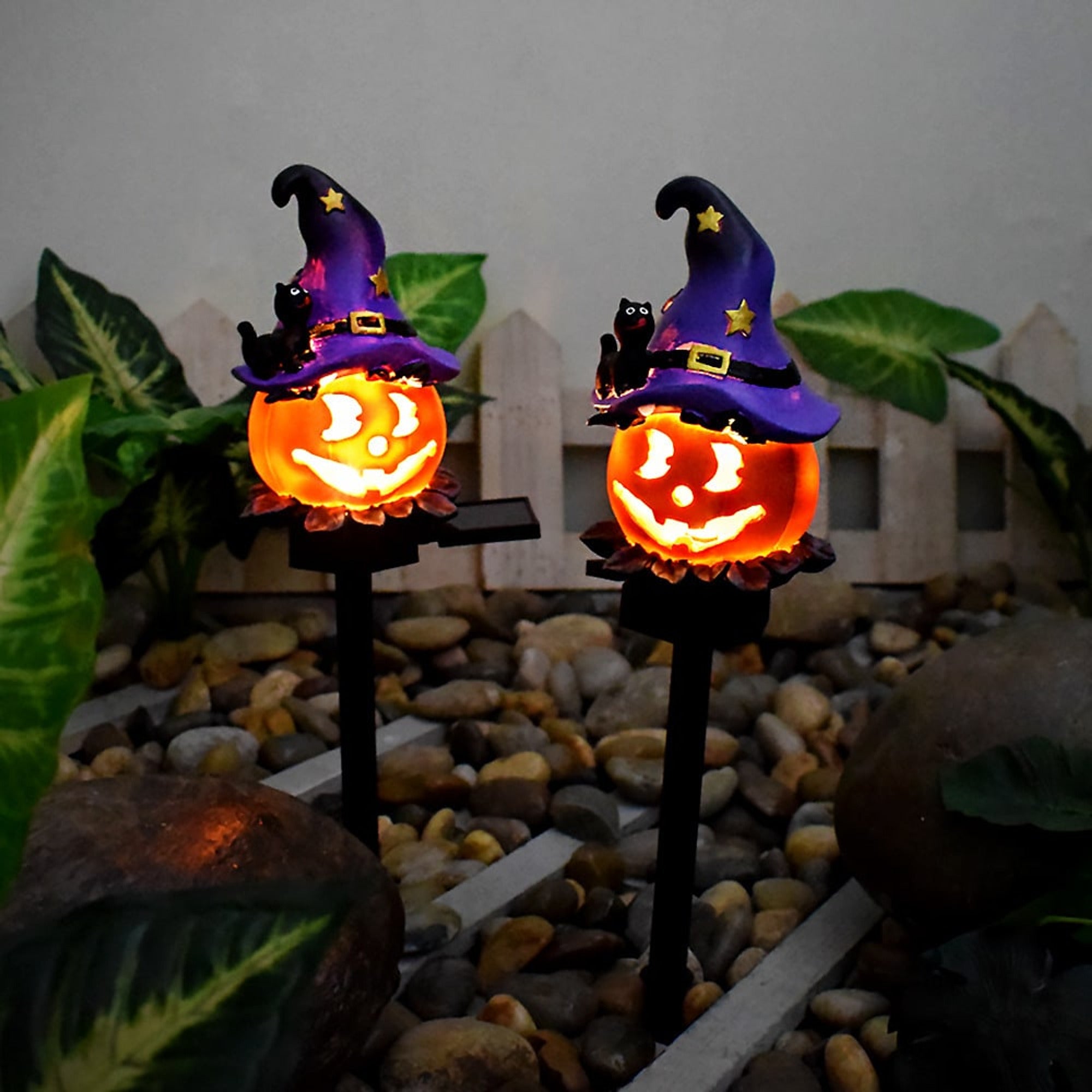 Halloween Lanterns & Candlelight Solar Powered Resin Garden Stake Lights For Outdoor Decorations - Image 4