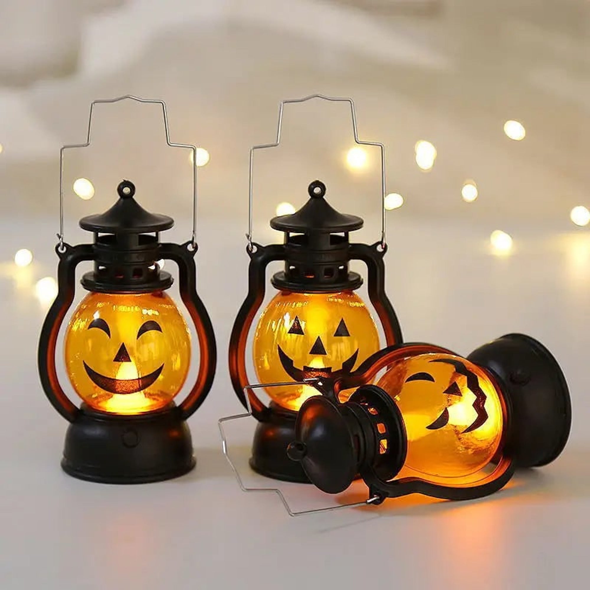 Halloween Light Battery-Operated Halloween Lantern Light With LED Glow Haunted House Candle Lamp Design And Softly Glowing Face For Halloween Decor - Image 3