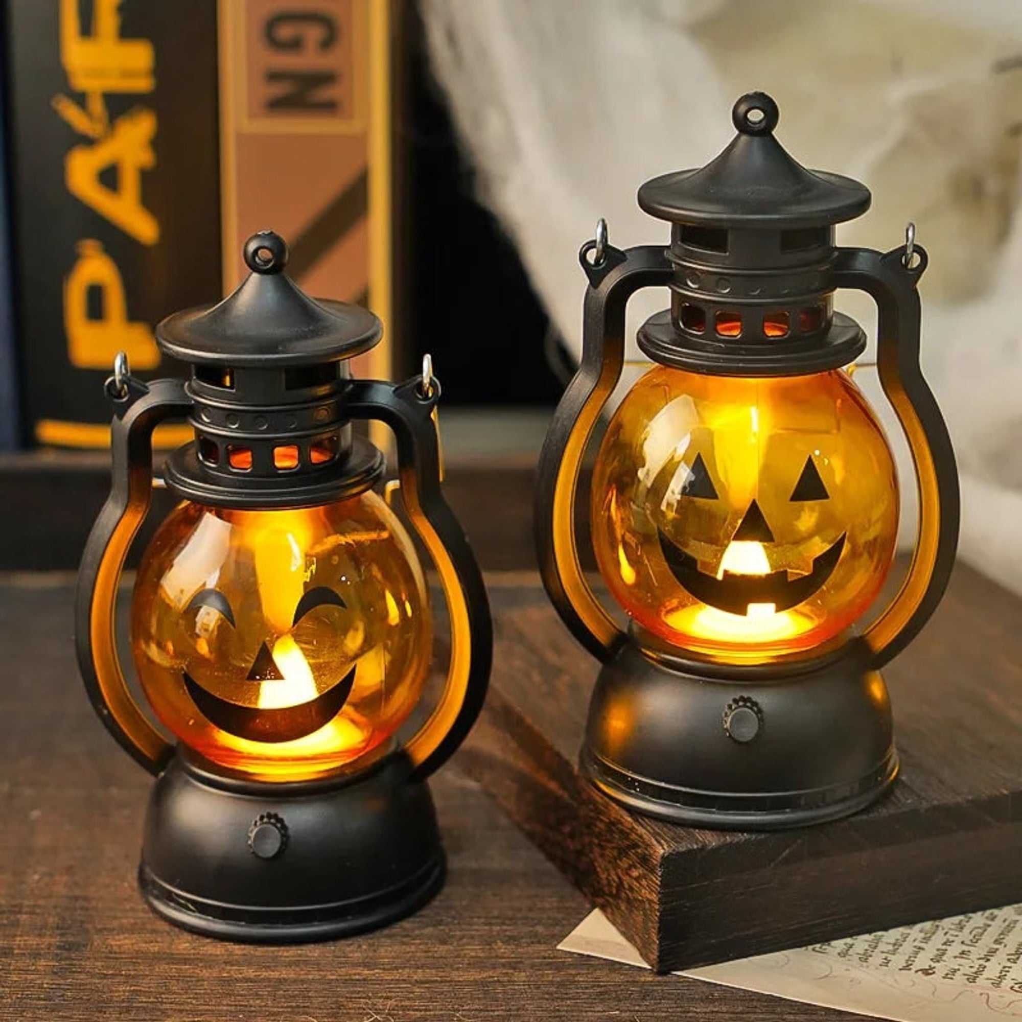 Halloween Light Battery-Operated Halloween Lantern Light With LED Glow Haunted House Candle Lamp Design And Softly Glowing Face For Halloween Decor - Image 2