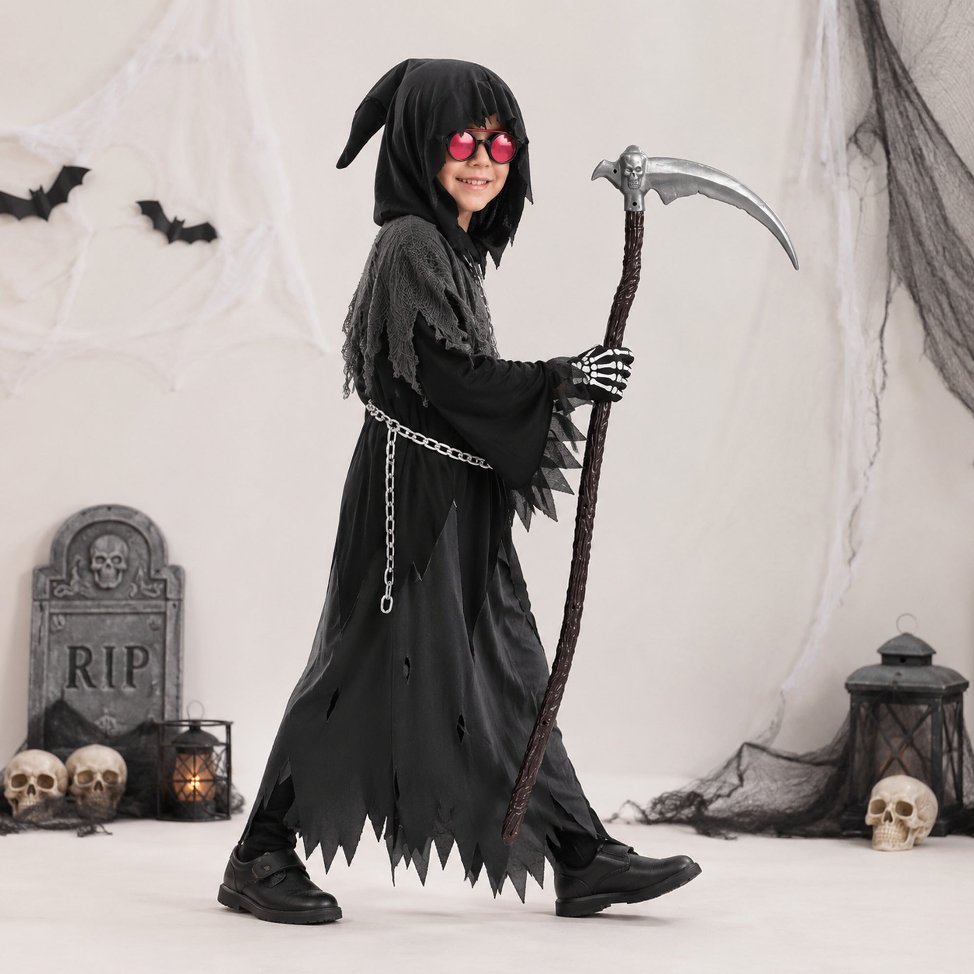 Kids' Halloween Grim Reaper Costume Hooded Robe Set With Glowing Eye Effect And Accessories - Image 2