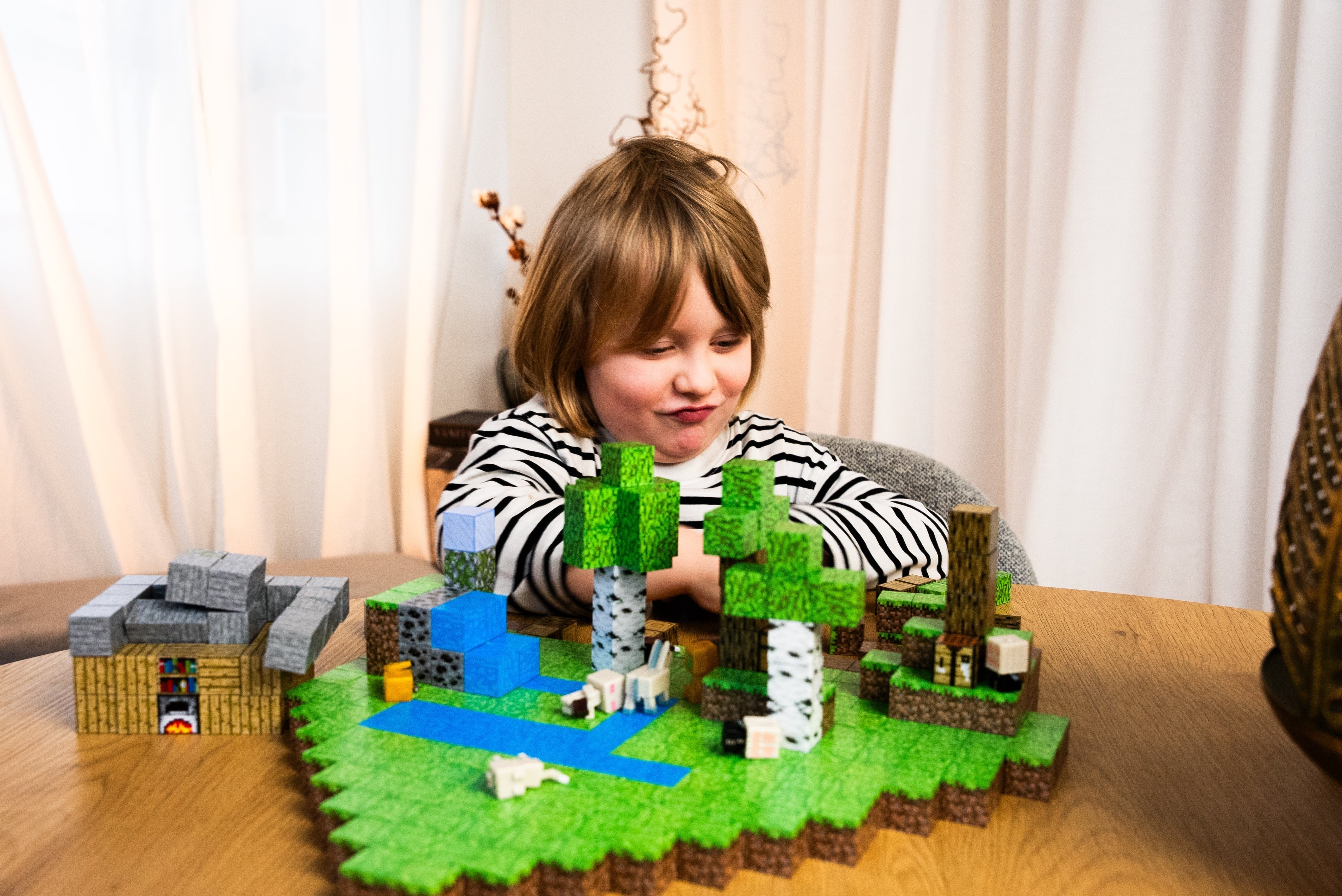 Magnetic Building Blocks Creative Montessori Toy For Kids Screen-Free Fun - Image 7