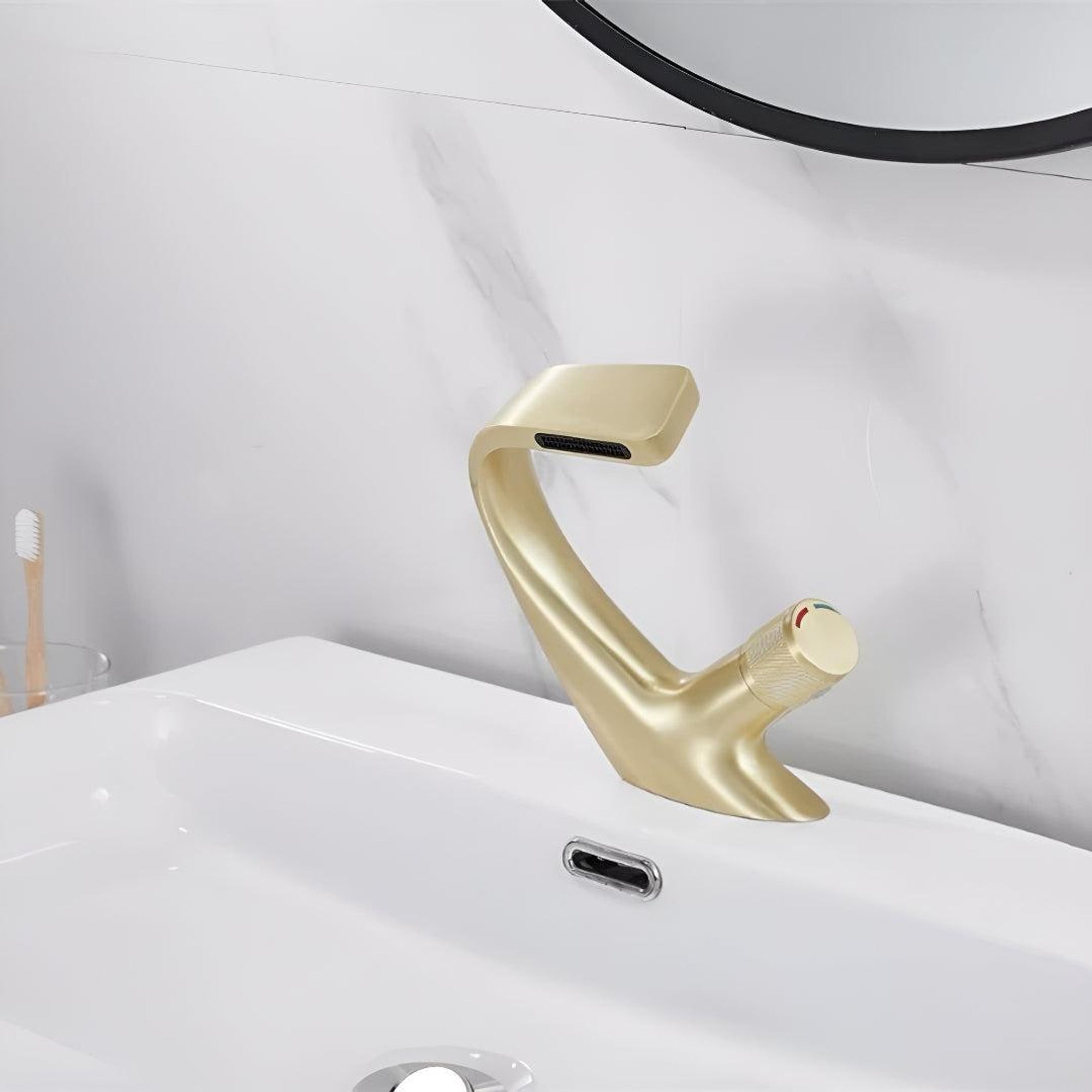 Modern Waterfall Sink Faucet With Single-Handle Mixer - Image 3