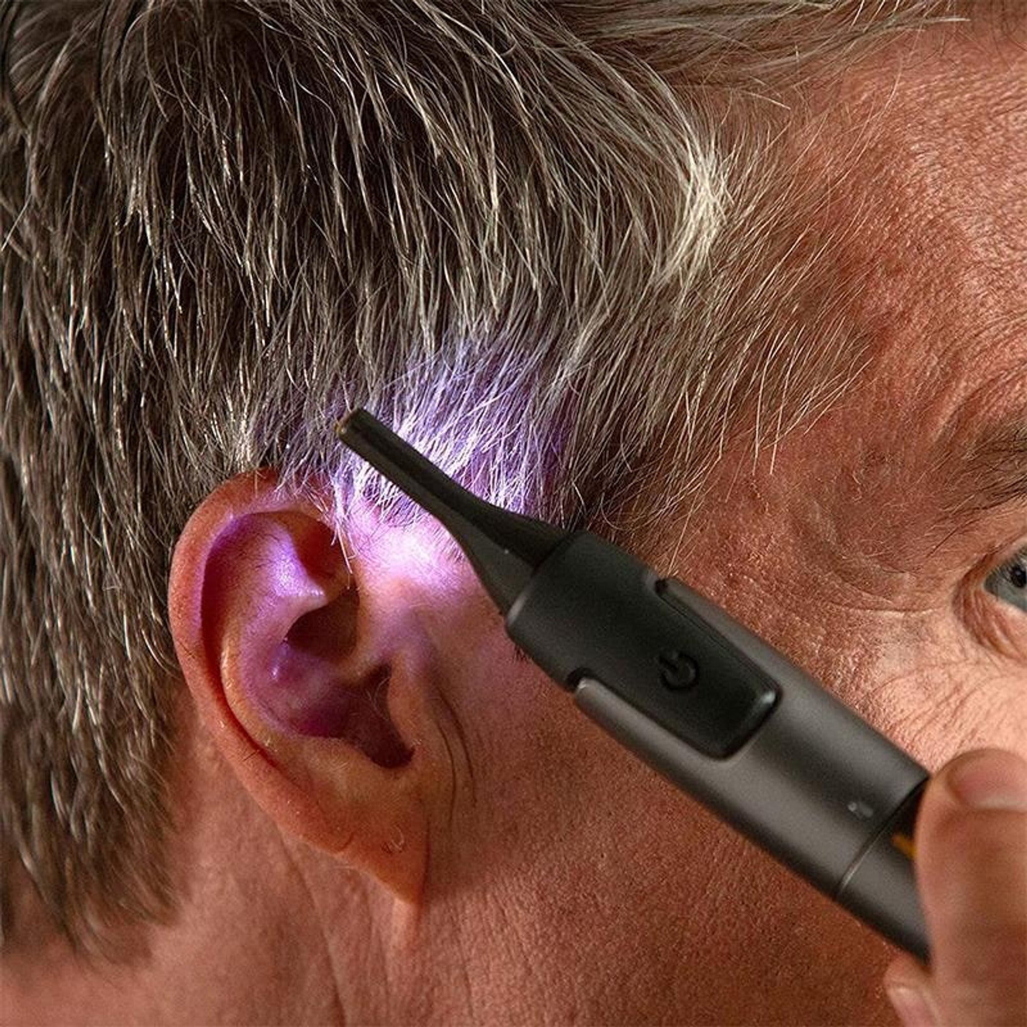 Precision Trimmer For Men With LED Light And Ultra-Slim Titanium Head - Image 5