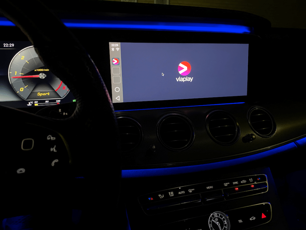 Premium Wireless Car Streaming Box For Apple Carplay & Android Auto With Netflix And Youtube - Image 8