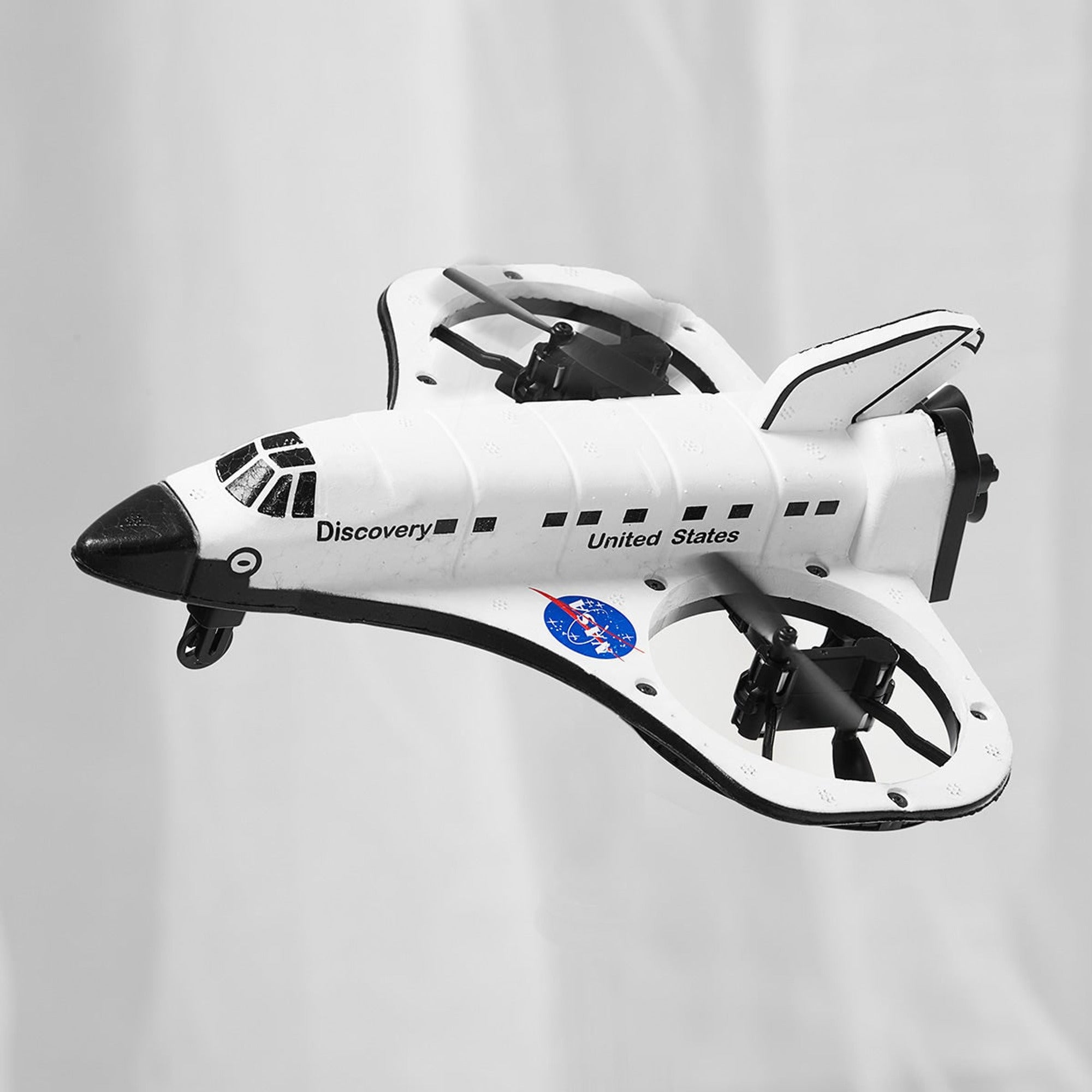 Smithsonian RC Space Shuttle Discovery Drone For Kids Aged 10 And Above - Image 1