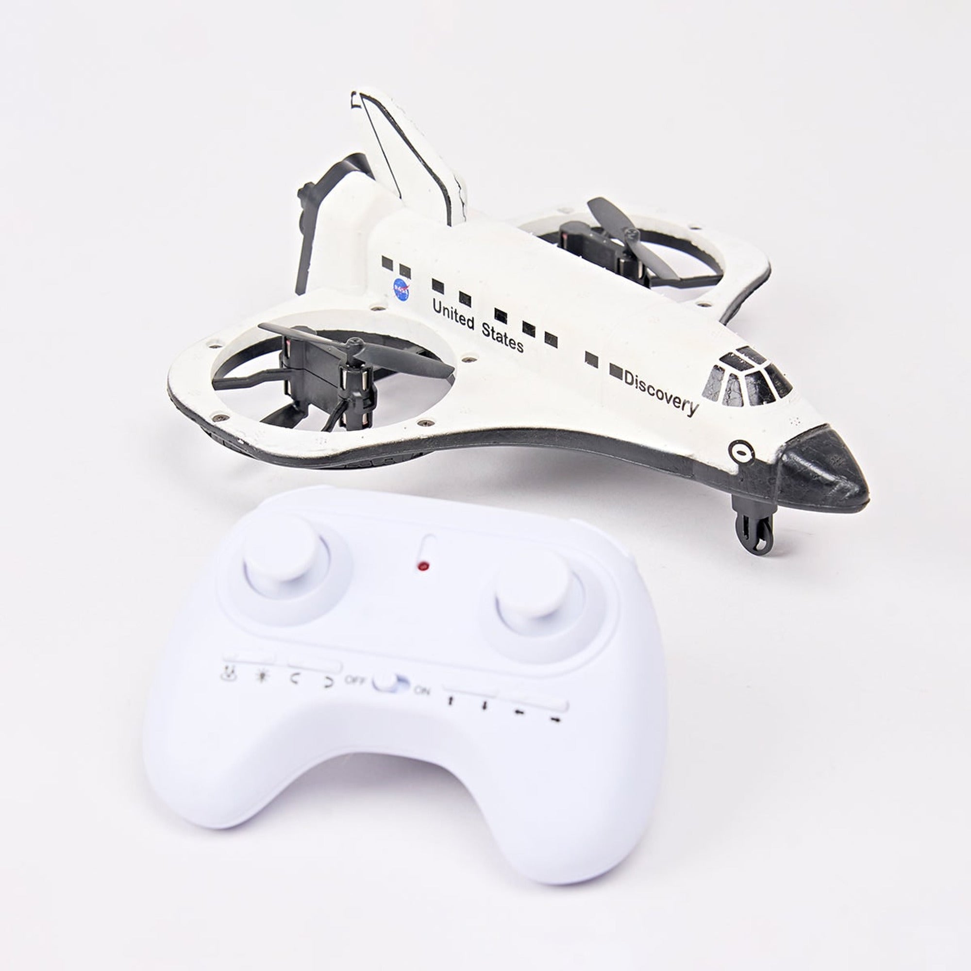 Smithsonian RC Space Shuttle Discovery Drone For Kids Aged 10 And Above - Image 3