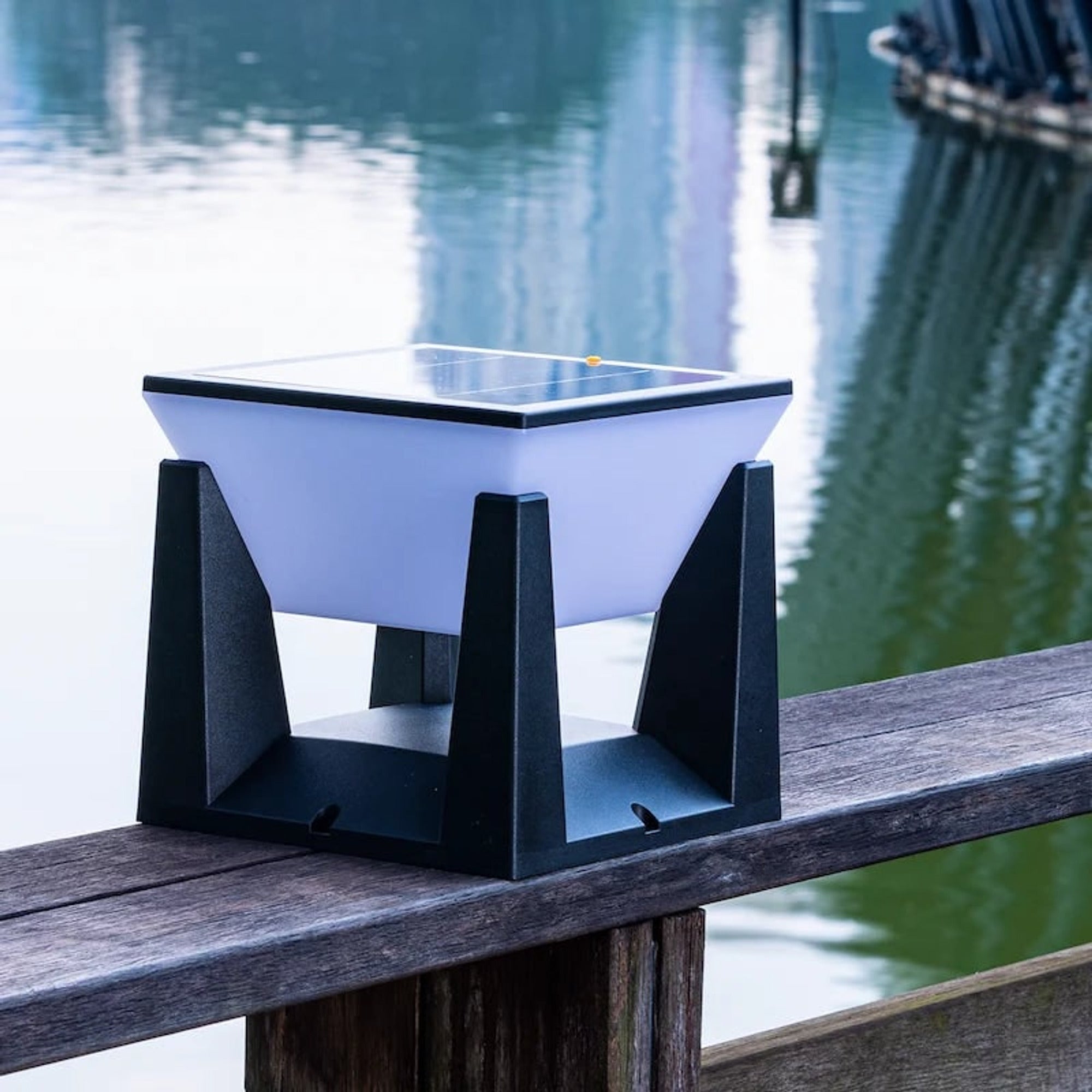 Solar Outdoor Light Modern Geometric Black White Plastic - Image 2