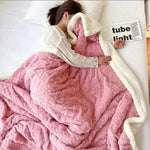 Thick Fleece Blanket With Quilted Lambswool Texture - Image 2