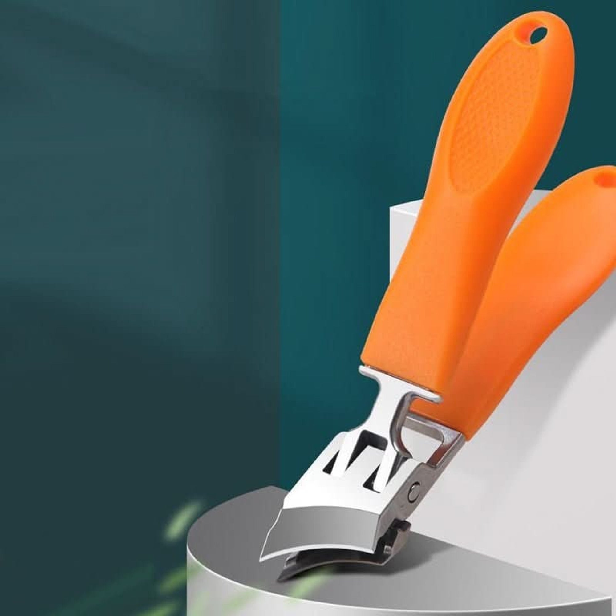 Titanclip Powerful Nail Clipper For Thick And Ingrown Nails - Image 3