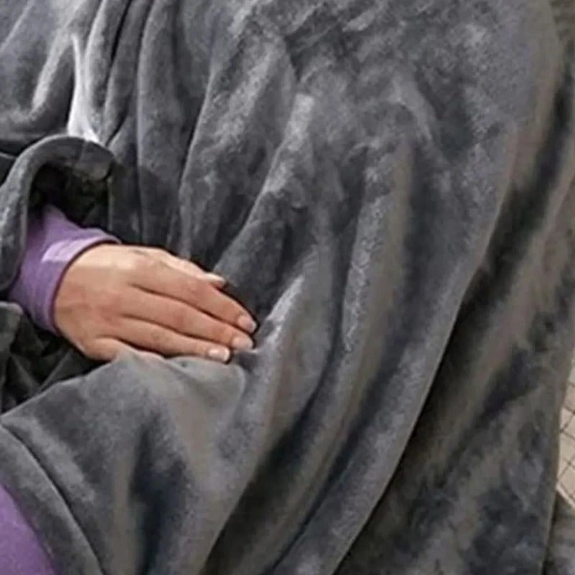 Wearable Heated Blanket Hooded Fleece With Snap Closures - Image 3