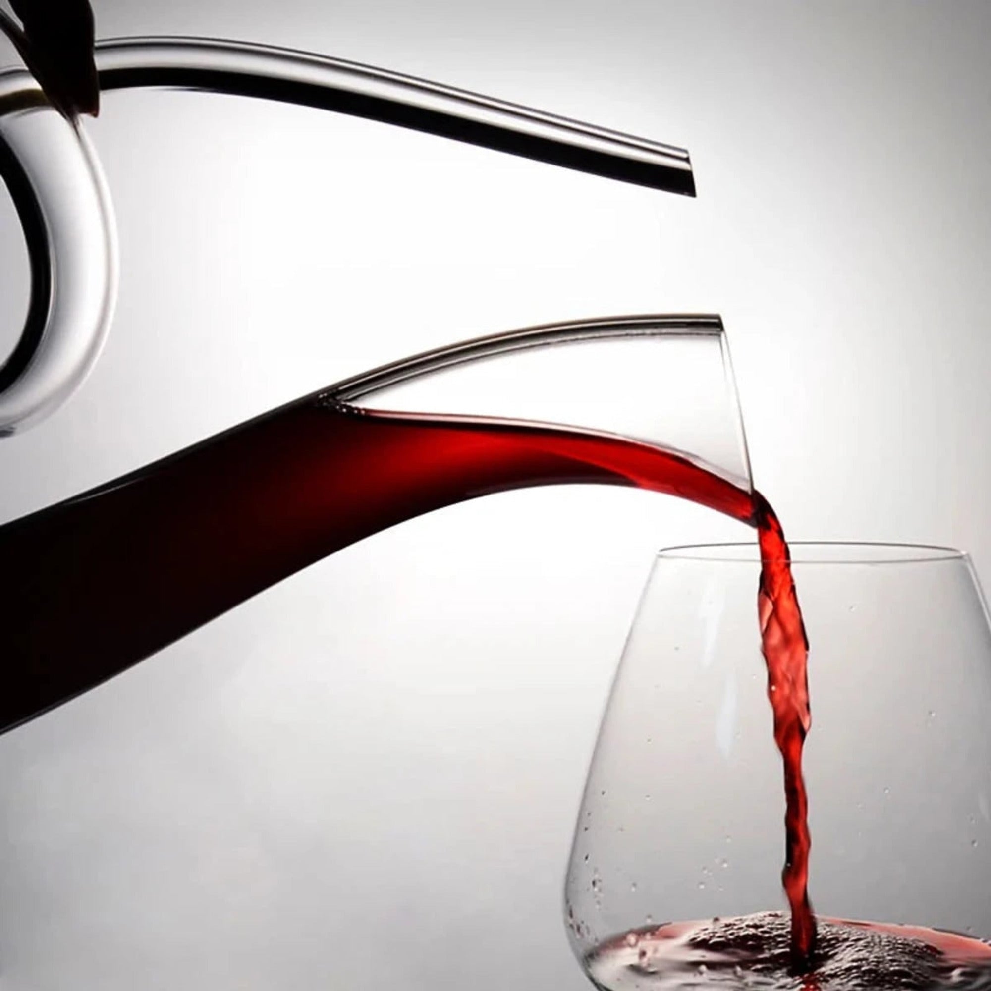 Wine Decanter Red Aerator Glass Carafe Swirling Horn-Shaped Vessel With Dual Openings For Pouring And Aeration - Image 6